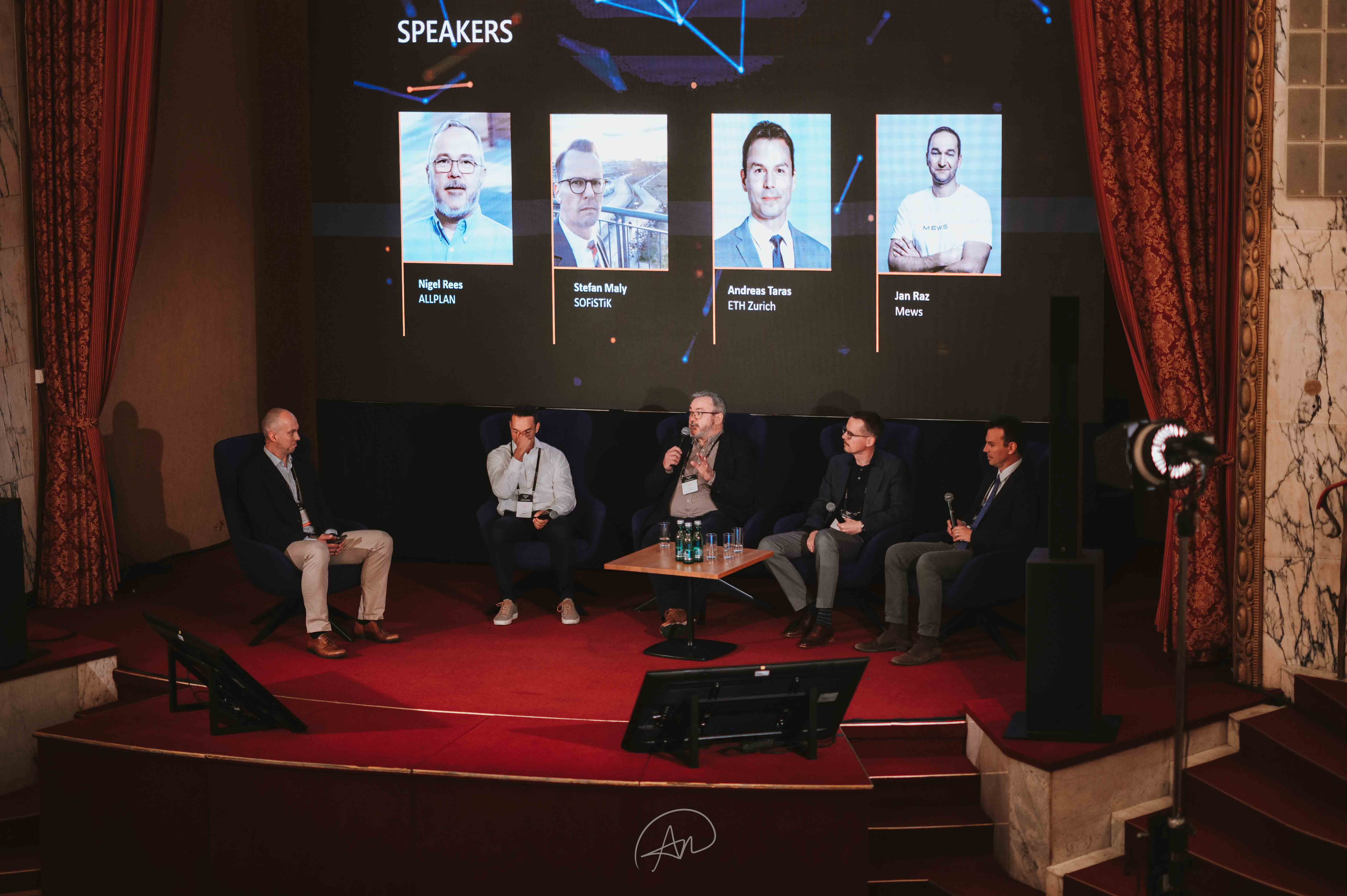 Řečníci panelu, IDEA StatiCa konference 2025